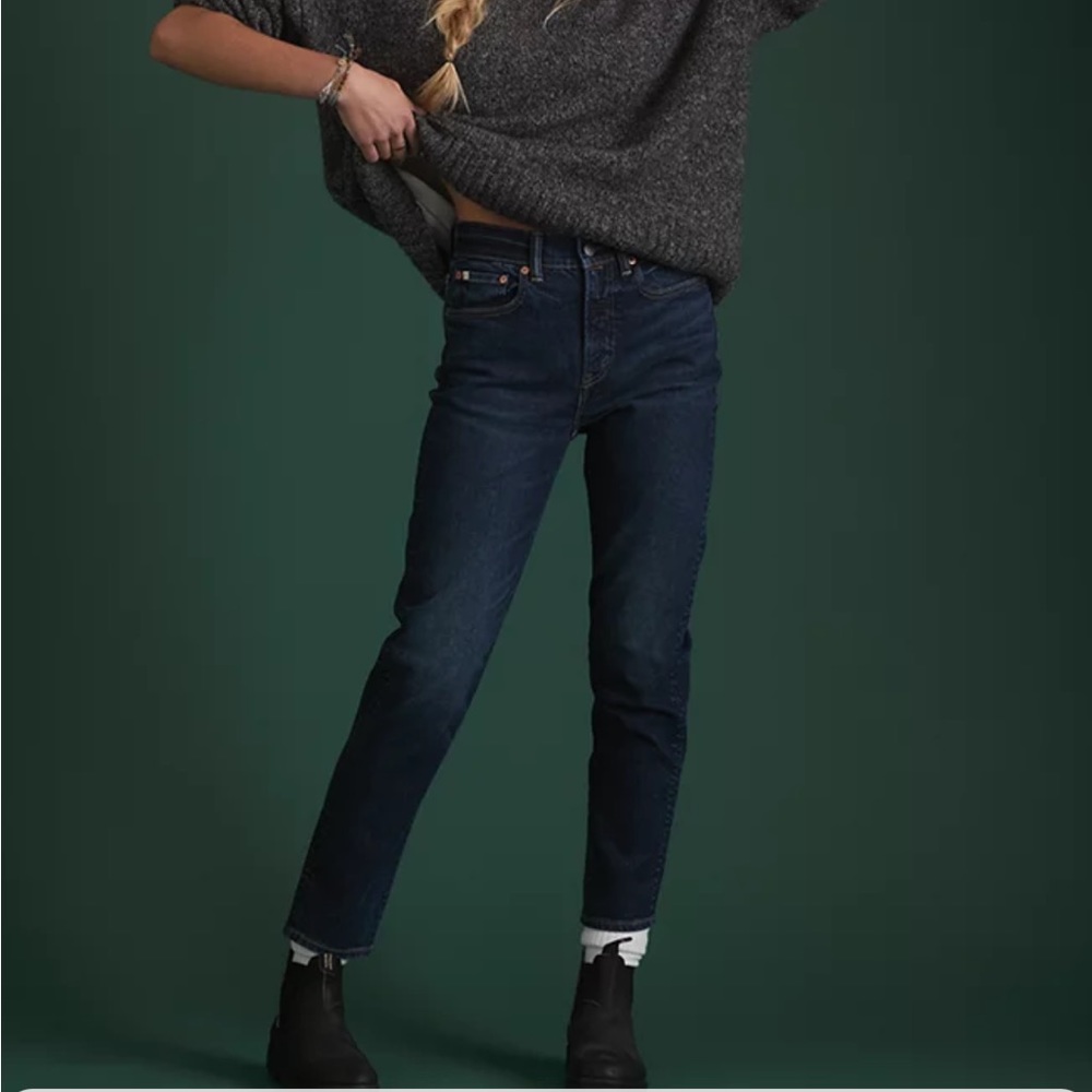 AE77 Premium Denim - Mom Jean